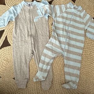 2 pack footie sleepers 6-9 months